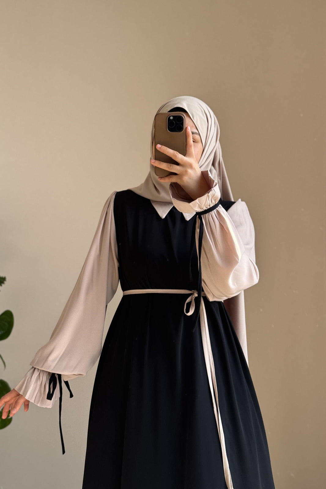 Collar Abaya with Belt & Stroller