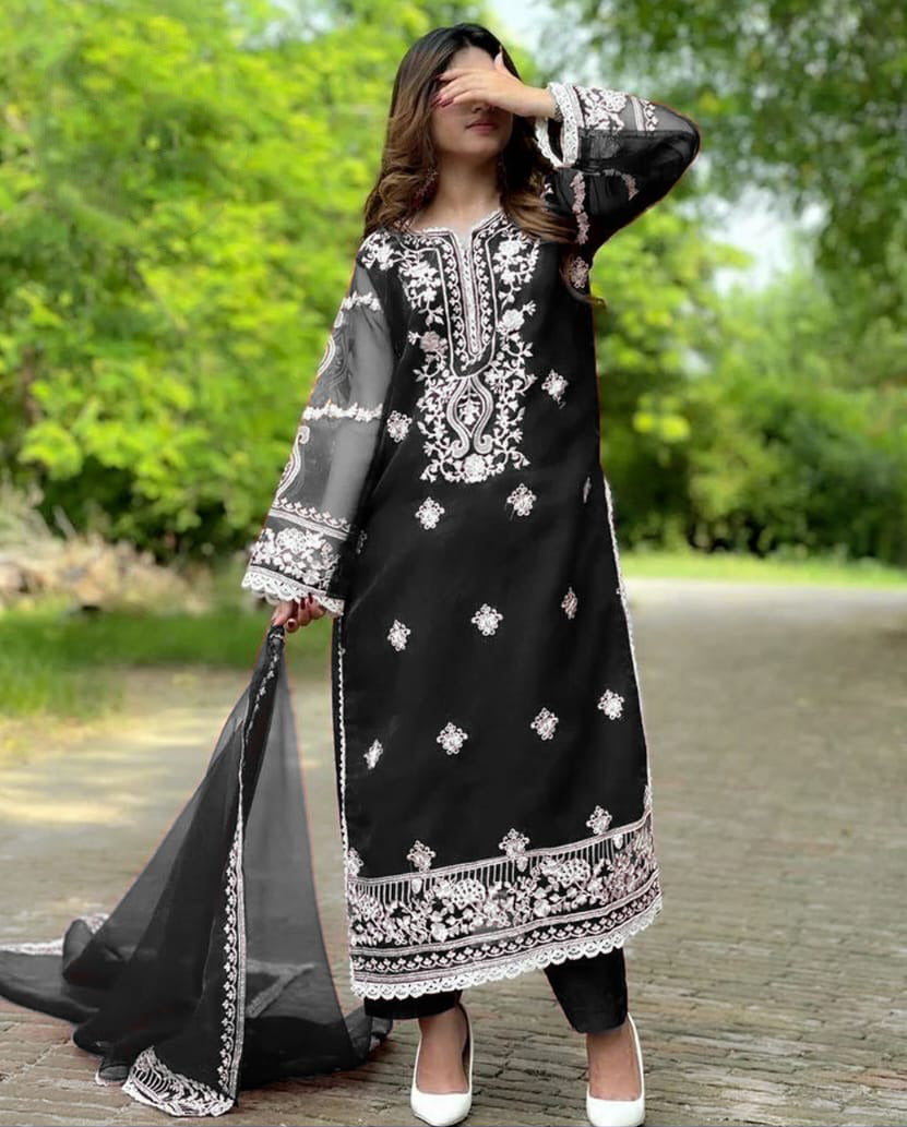 Mahrosh– Luxury Organza 3PC