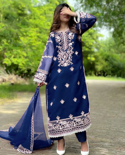 Mahrosh– Luxury Organza 3PC