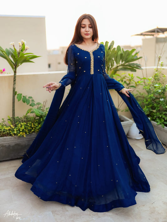 Mahnoor – Pearl Embroidered Maxi 3PC