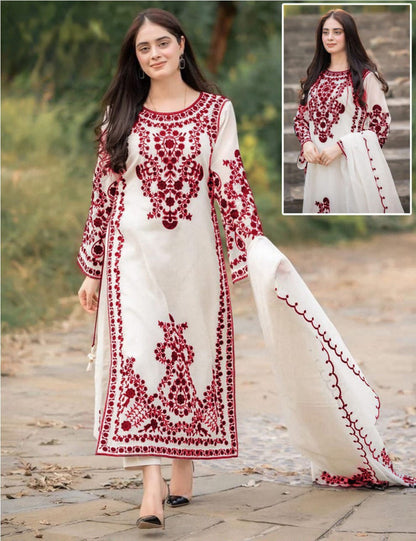 Zareen– Heavy Embroidered Organza 3PC